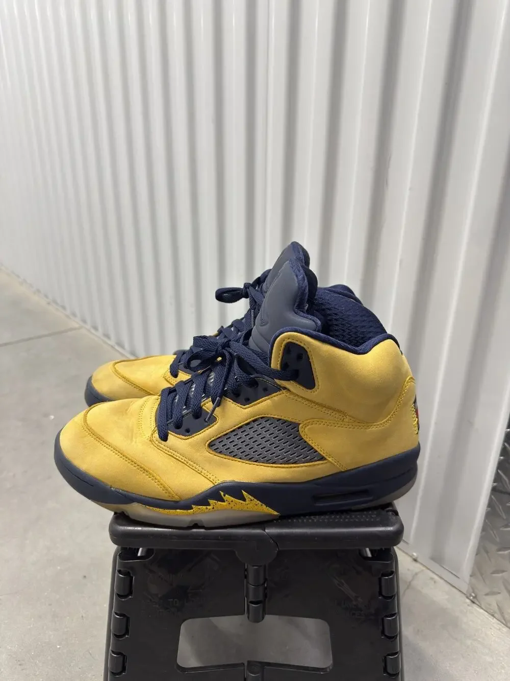 Nike Air Jordan 5 Michigan Amarillo College 2019 Size 11 Men's - CQ9541-704